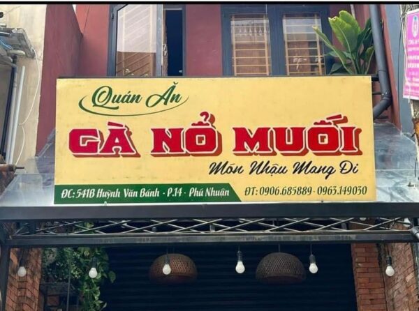 Bảng hiệu quán ăn đêm